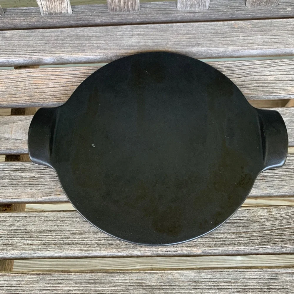Emile Henry Flame 10in Individual Pizza Stones Black Ceramic Set of 2 75.10